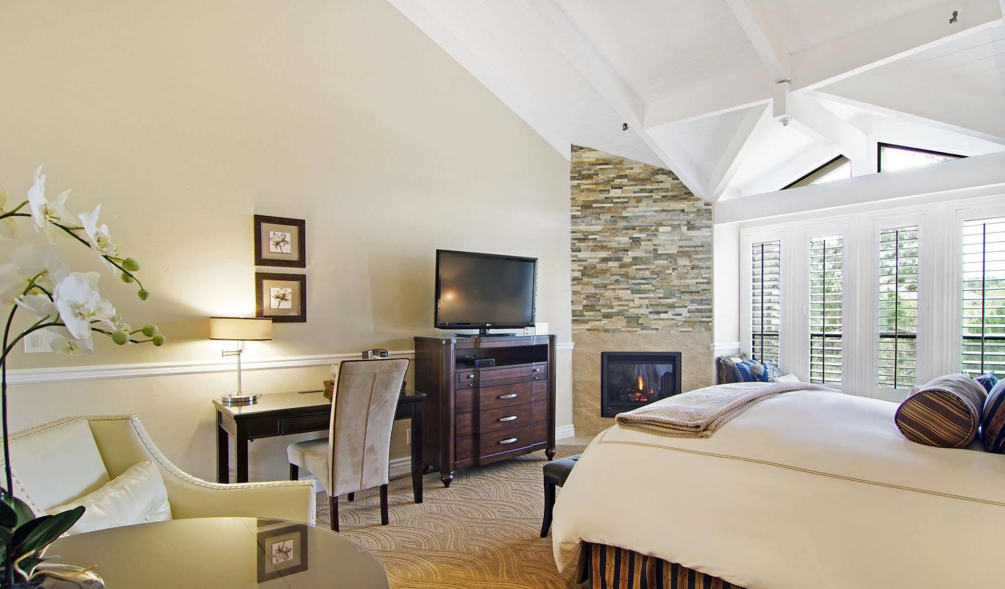 Carriage House Inn Carmel-by-the-Sea Bagian luar foto