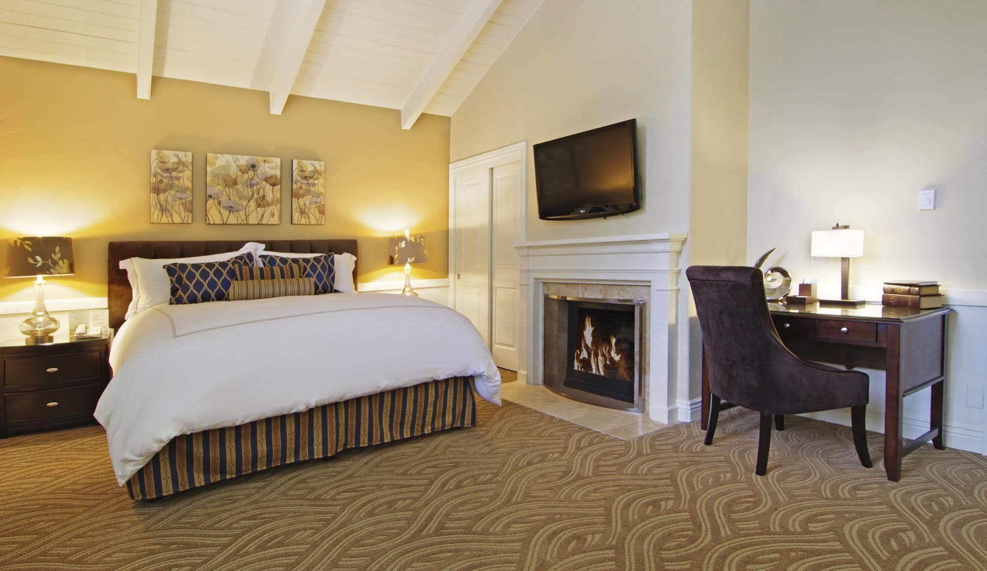 Carriage House Inn Carmel-by-the-Sea Bagian luar foto